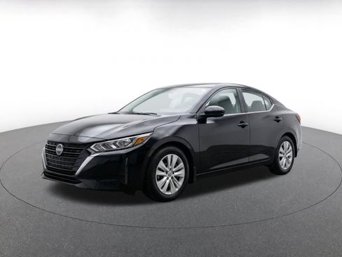 Used 2025 Nissan Sentra S FWD image 3