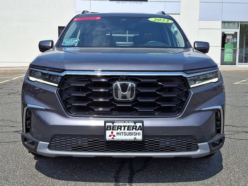 Used 2023 Honda Pilot Elite image 2