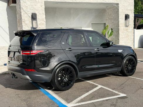 Used 2018 Land Rover Discovery HSE Luxury image 18