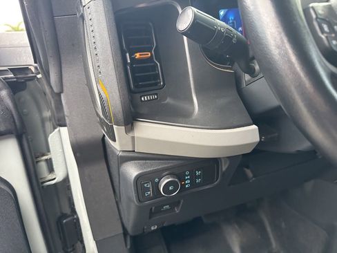 Used 2022 Ford Bronco Badlands image 15