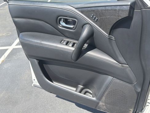 Used 2024 INFINITI QX80 Luxe AWD/4WD image 16