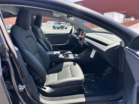 Used 2025 Tesla Model 3 Long Range RWD image 15
