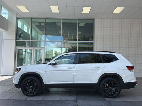 Certified 2023 Volkswagen Atlas SE AWD/4WD image 2