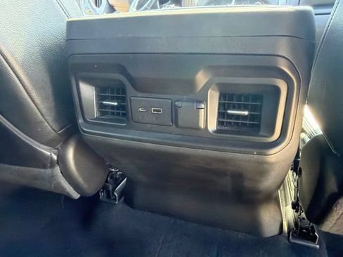 Used 2022 Chevrolet Silverado 1500 LT Trail Boss w/ Convenience Package II AWD/4WD image 36