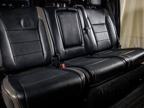 Used 2018 Ford F150 Raptor w/ Equipment Group 802A Luxury image 32