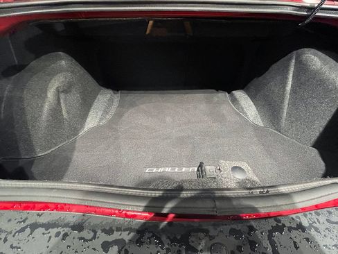 Used 2010 Dodge Challenger R/T RWD image 49
