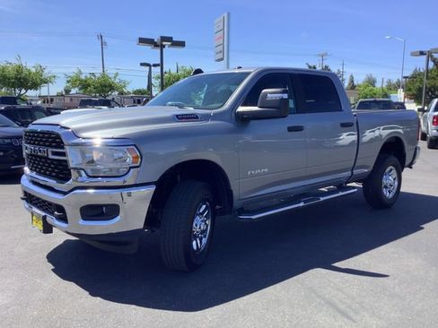 Used 2024 RAM 2500 Big Horn w/ Bed Utility Group AWD/4WD image 5