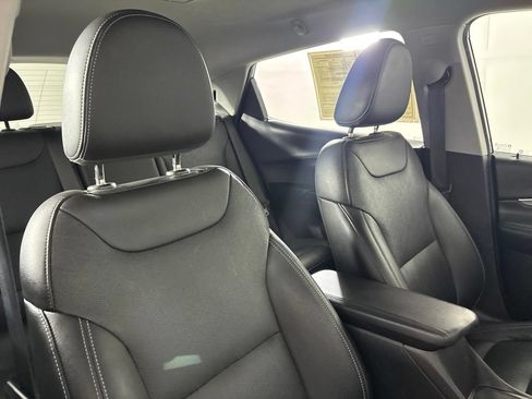 Used 2022 Chevrolet Bolt LT w/ Infotainment Package FWD image 24