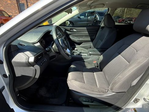 Used 2020 Nissan Altima 2.5 S FWD image 14
