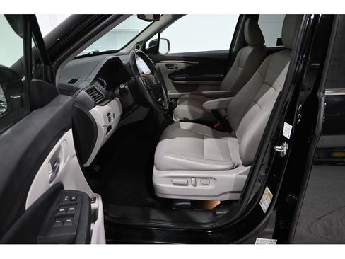 Used 2017 Honda Pilot EX-L image 13
