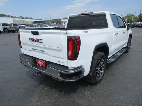 Used 2022 GMC Sierra 1500 SLT w/ SLT Premium Package AWD/4WD image 6