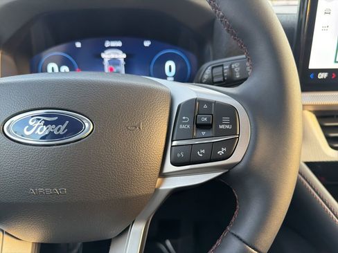 New 2026 Ford Explorer Active w/ Active Comfort Package image 27