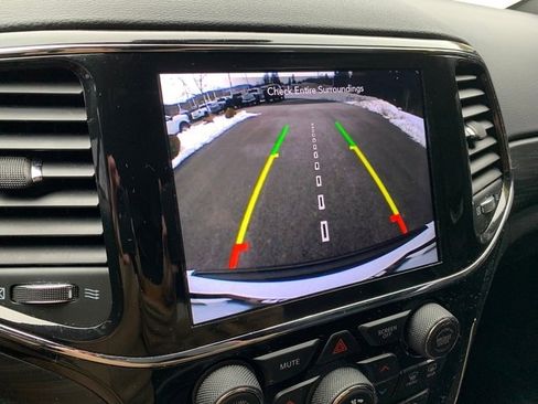 Used 2021 Jeep Grand Cherokee Laredo X image 26