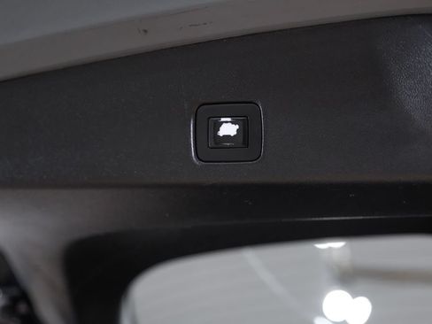 Used 2021 Chevrolet TrailBlazer LT w/ Sun and Liftgate Package FWD image 53