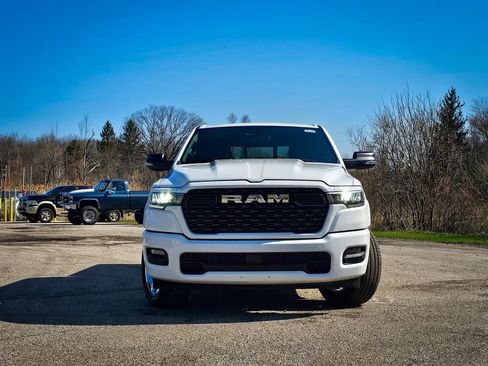 New 2026 RAM 1500 4x4 Crew Cab image 10