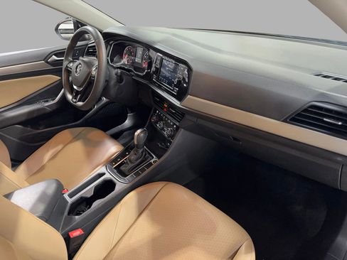 Used 2020 Volkswagen Jetta SE image 25