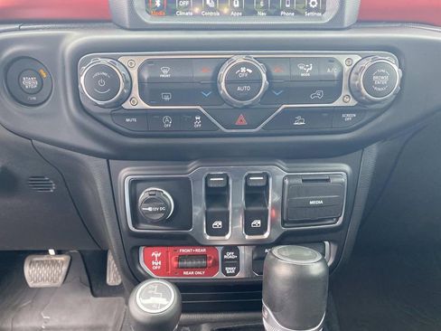 Used 2022 Jeep Wrangler Rubicon w/ LED Lighting Group image 21