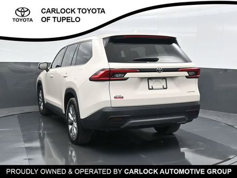 Used 2024 Toyota Grand Highlander Limited image 10