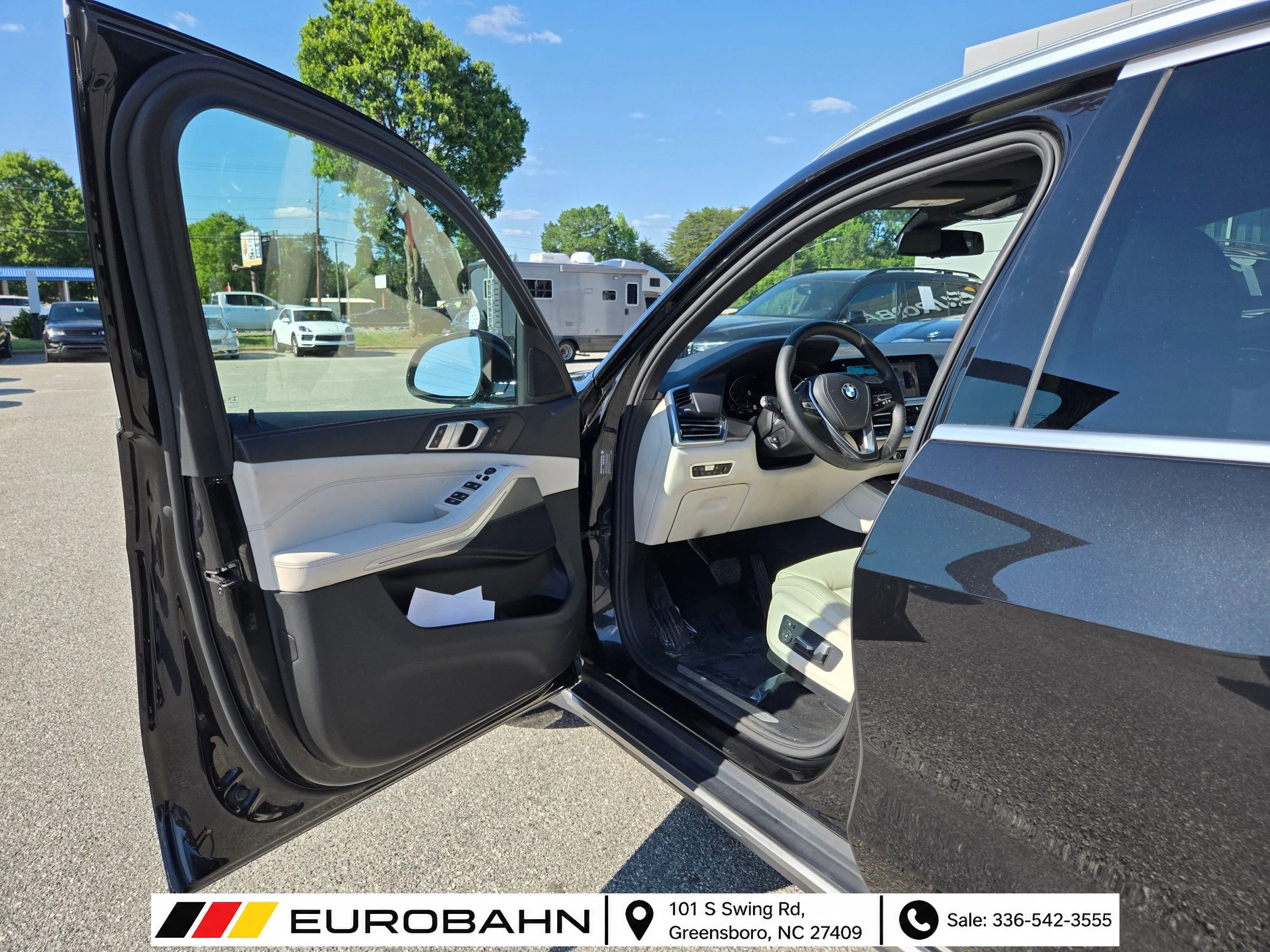 Used 2019 BMW X5 xDrive40i w/ Premium Package 2 AWD/4WD image 9