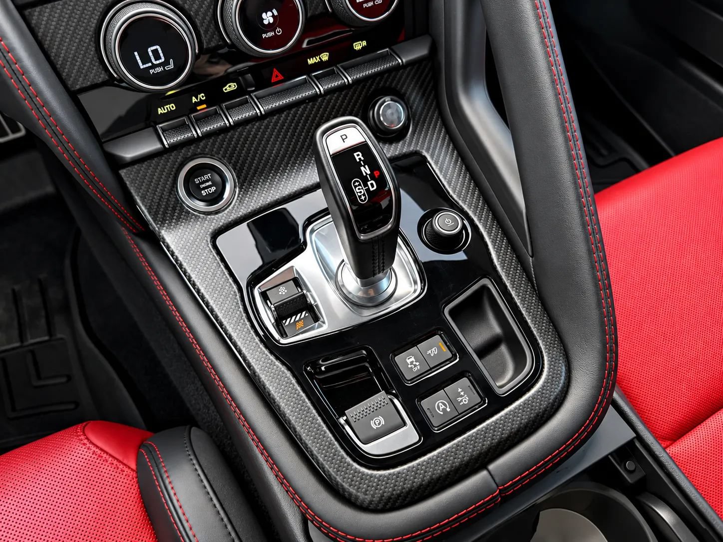 Used 2021 Jaguar F-TYPE R AWD/4WD image 17