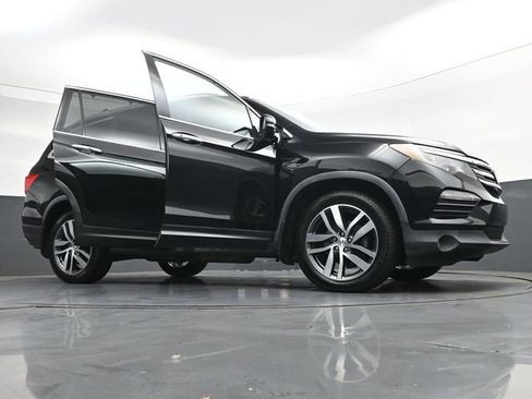 Used 2016 Honda Pilot Elite image 40