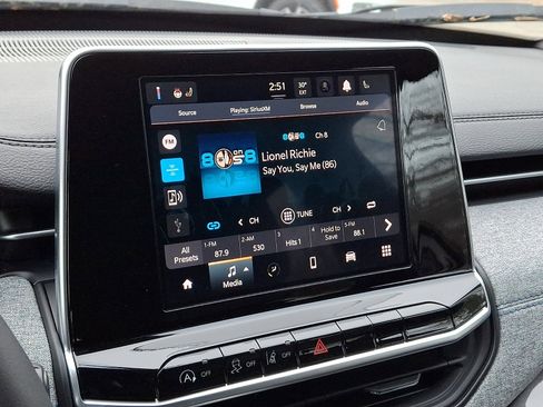 New 2026 Jeep Compass Latitude image 10