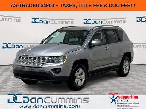 Used 2016 Jeep Compass Latitude FWD image 1