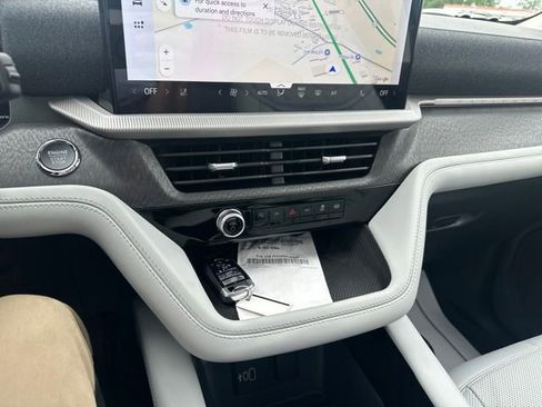 New 2026 Ford Explorer Platinum AWD/4WD image 39