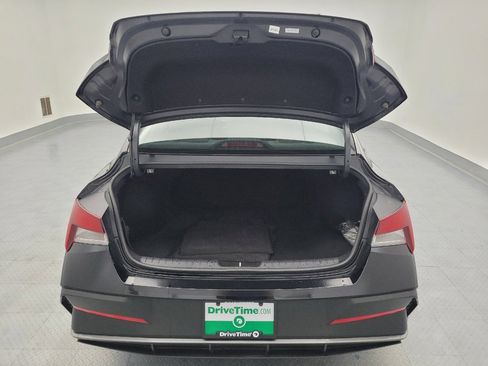 Used 2025 Hyundai Elantra SE w/ Cargo Package FWD image 29