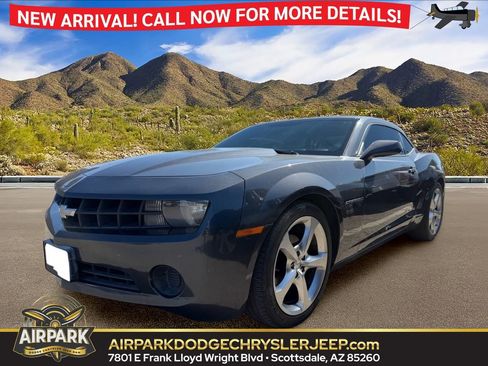 Used 2011 Chevrolet Camaro LS RWD image 1