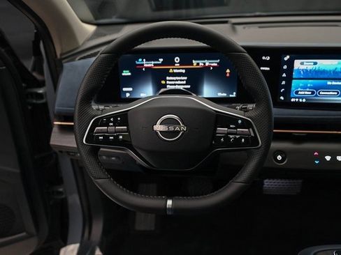 New 2025 Nissan Ariya Platinum image 24
