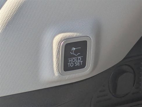 Used 2024 Jeep Grand Cherokee Limited w/ MOPAR Finishing Package image 32