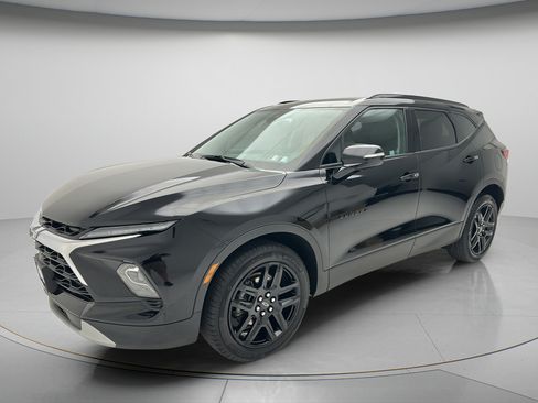 Used 2024 Chevrolet Blazer LT AWD/4WD image 7