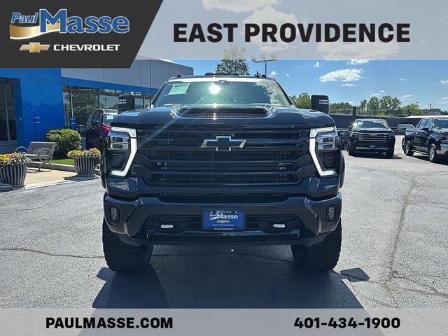 New 2026 Chevrolet Silverado 2500 High Country w/ Midnight Edition AWD/4WD image 2