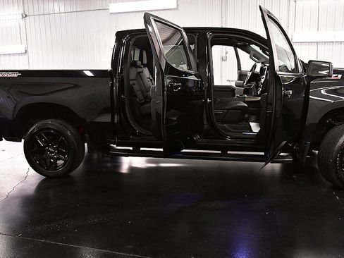 Used 2021 Chevrolet Silverado 1500 LT Trail Boss w/ Convenience Package II image 31