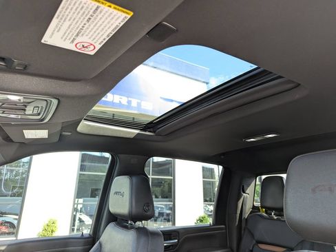 Used 2022 GMC Sierra 3500 AT4 w/ AT4 Preferred Package AWD/4WD image 31