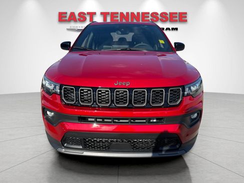 New 2026 Jeep Compass Latitude image 8