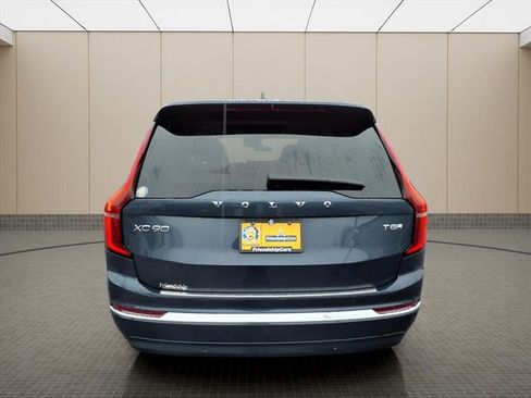 New 2026 Volvo XC90 T8 Ultra w/ Protection Package Premier AWD/4WD image 8