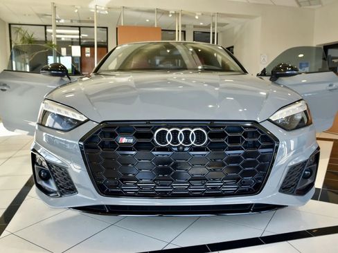 Used 2022 Audi S5 Premium Plus image 2