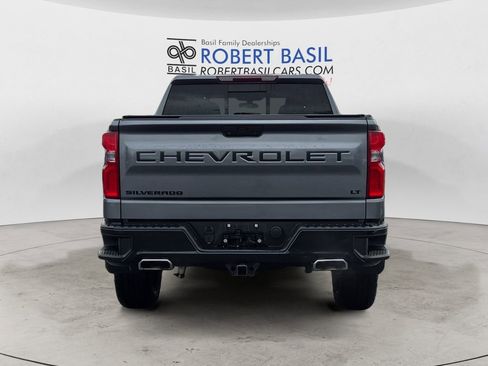 Used 2022 Chevrolet Silverado 1500 LT Trail Boss w/ Convenience Package II image 4