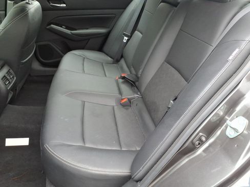 Used 2023 Nissan Altima 2.5 SL image 11