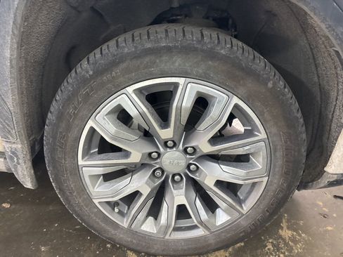 Used 2022 GMC Sierra 1500 Denali w/ Denali Reserve Package image 3