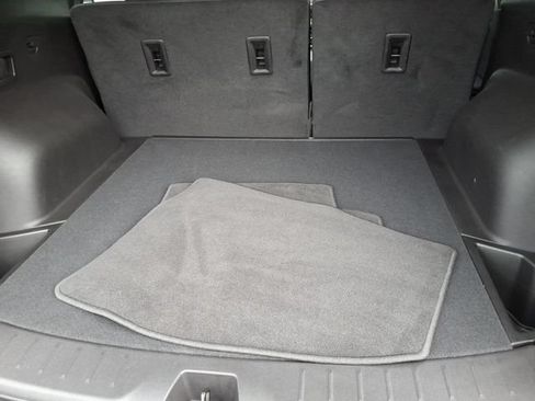 Used 2024 Chevrolet Blazer LT AWD/4WD image 23
