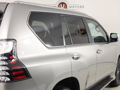 Used 2023 Lexus GX 460 Luxury w/ Sport Design Package image 42