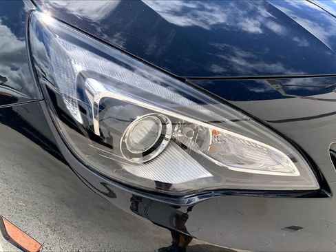 Used 2018 Buick Cascada Sport Touring w/ Dark Effects Package FWD image 30