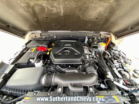 Used 2022 Jeep Wrangler Unlimited Sahara AWD/4WD image 48