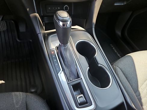 Used 2019 Chevrolet Equinox LT FWD image 15