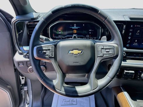 Used 2025 Chevrolet Silverado 1500 High Country AWD/4WD image 18