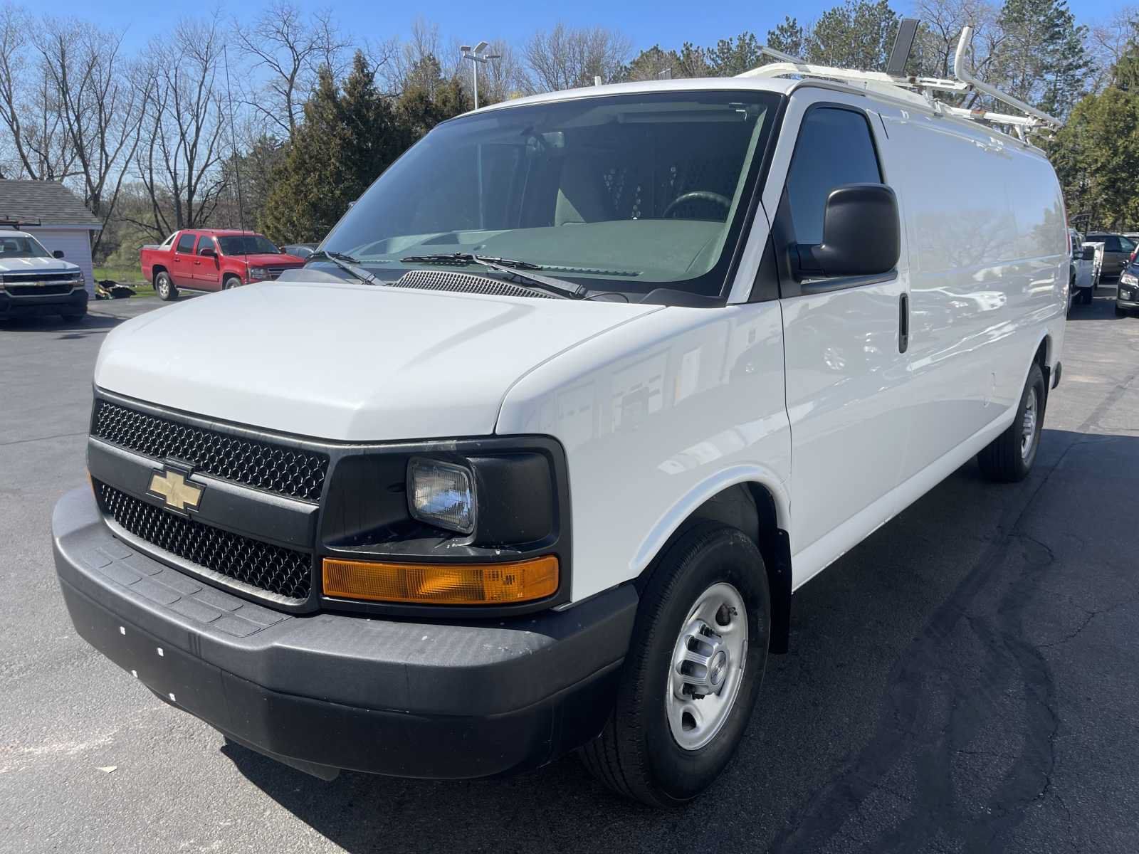 Used 2016 Chevrolet Express 3500 Extended RWD image 7