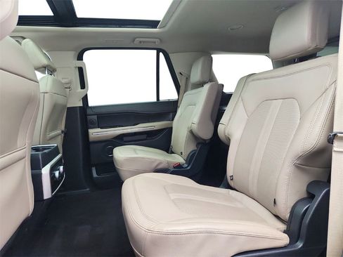 Used 2023 Ford Expedition Limited image 25